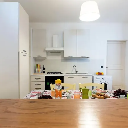 Casa Vacanze Porta Alfonsina A Apartment *